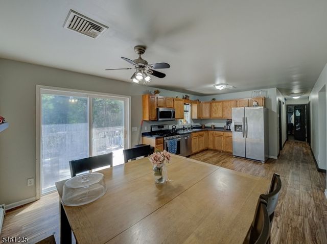 404 Lyndale St, Phillipsburg Town, NJ 08865