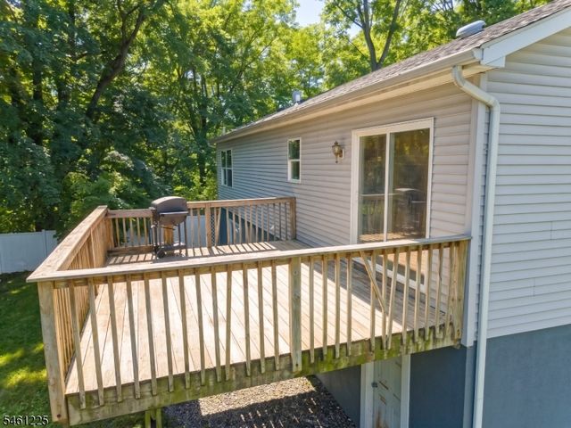 404 Lyndale St, Phillipsburg Town, NJ 08865