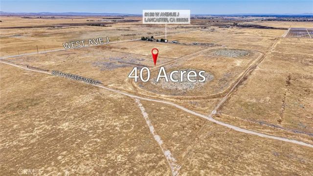 8500 W J, Del Sur, CA 93536