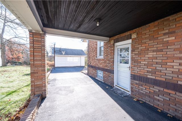 2333 Darlington Road., Chippewa Twp, PA 15010