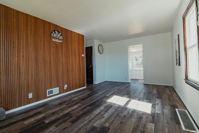 101 N Spring Street, Evansville, IN 47711