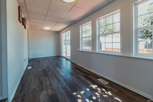 101 N Spring Street, Evansville, IN 47711