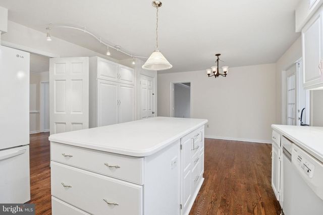 15790 BEACON HILL PL, Dumfries, VA 22025