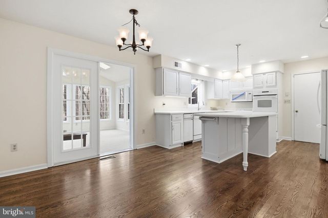 15790 BEACON HILL PL, Dumfries, VA 22025