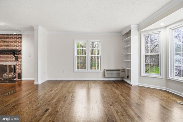 15790 BEACON HILL PL, Dumfries, VA 22025