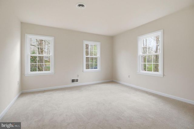 15790 BEACON HILL PL, Dumfries, VA 22025