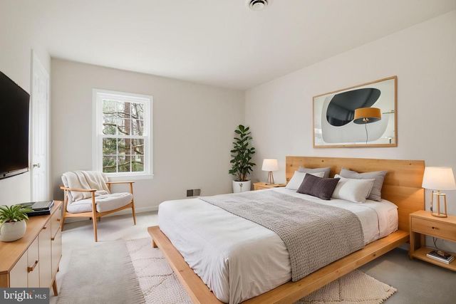 15790 BEACON HILL PL, Dumfries, VA 22025