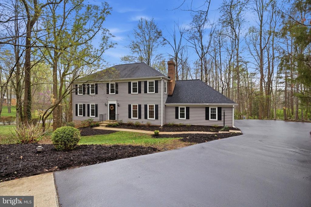 15790 BEACON HILL PL, Dumfries, VA 22025