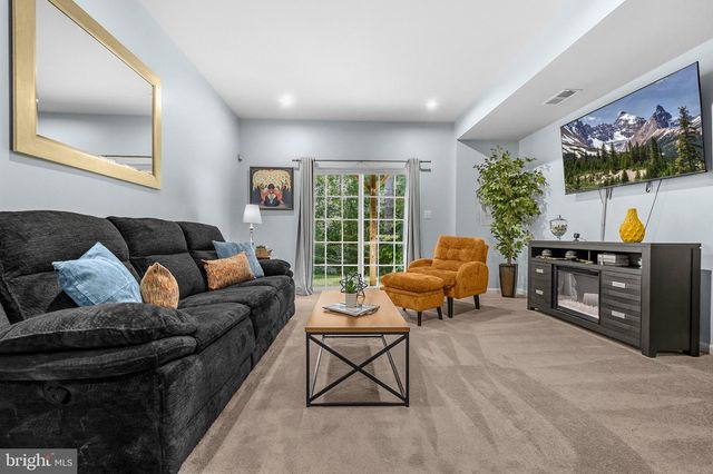 337 ROLLING VALLEY DR, Fredericksburg, VA 22405