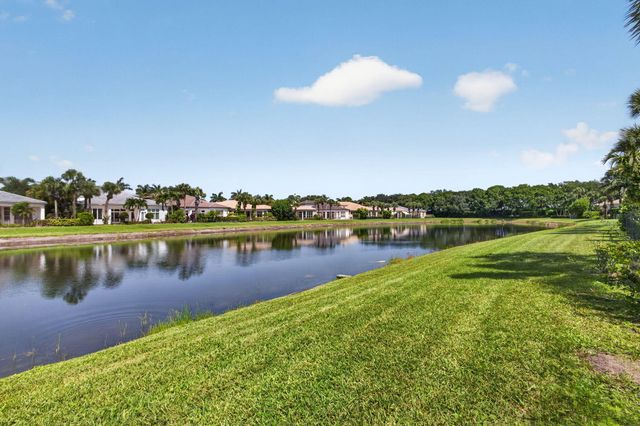219 ANDALUSIA Drive, Palm Beach Gardens, FL 33418