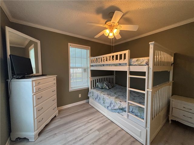 6165 98th Road, Sebastian, FL 32958