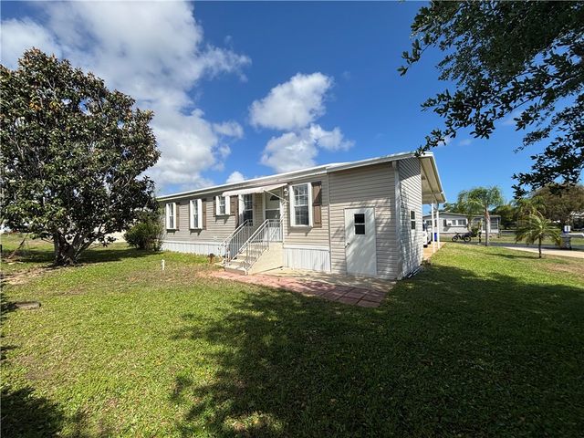6165 98th Road, Sebastian, FL 32958