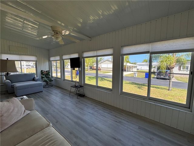 6165 98th Road, Sebastian, FL 32958