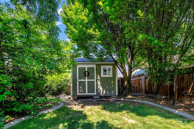 2498 S Bayou Bar Way, Meridian, ID 83642