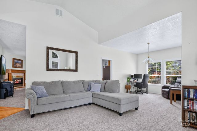 2498 S Bayou Bar Way, Meridian, ID 83642