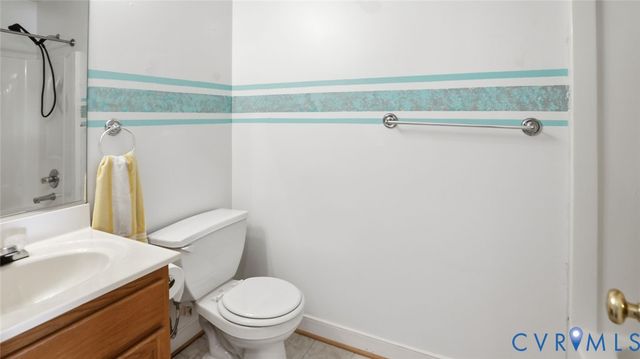 5218 Lockberry Ridge Dr, North Chesterfield, VA 23237