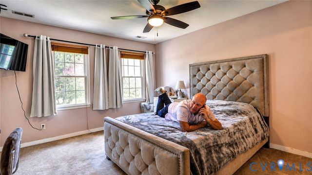 5218 Lockberry Ridge Dr, North Chesterfield, VA 23237