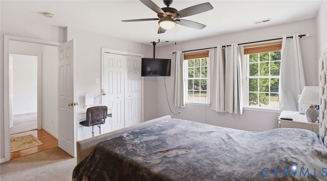5218 Lockberry Ridge Dr, North Chesterfield, VA 23237