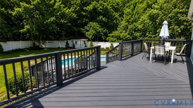 5218 Lockberry Ridge Dr, North Chesterfield, VA 23237