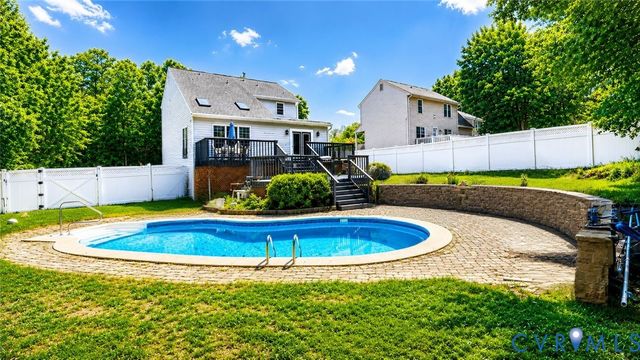 5218 Lockberry Ridge Dr, North Chesterfield, VA 23237