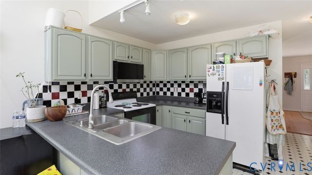 5218 Lockberry Ridge Dr, North Chesterfield, VA 23237