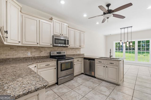 241 Eagles Way NE, Milledgeville, GA 31061