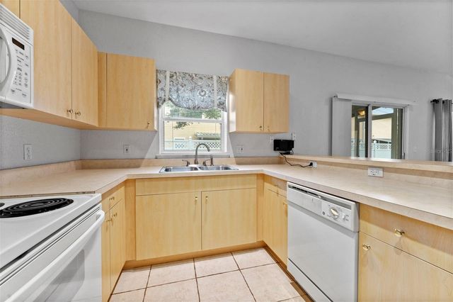 16309 NEWBURY PALMS COURT, Tampa, FL 33647