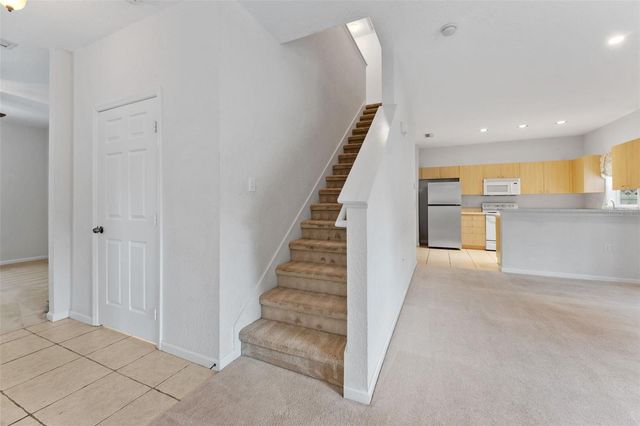 16309 NEWBURY PALMS COURT, Tampa, FL 33647