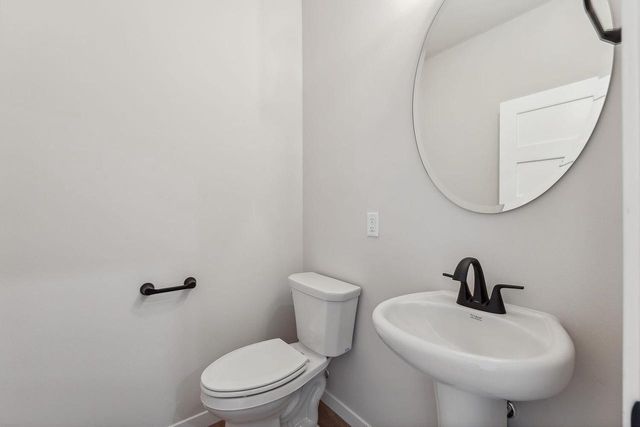 206 S Dewey Avenue, Reedsburg, WI 53959