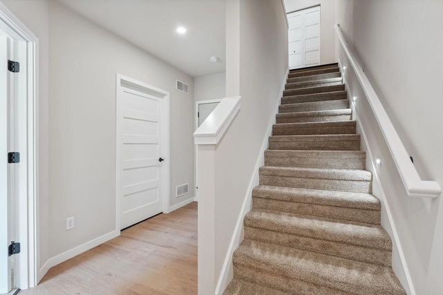 206 S Dewey Avenue, Reedsburg, WI 53959