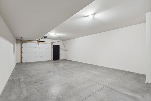 206 S Dewey Avenue, Reedsburg, WI 53959