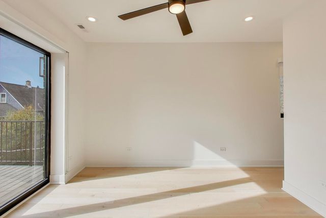 1619 W Lawrence Avenue 3, Chicago, IL 60640