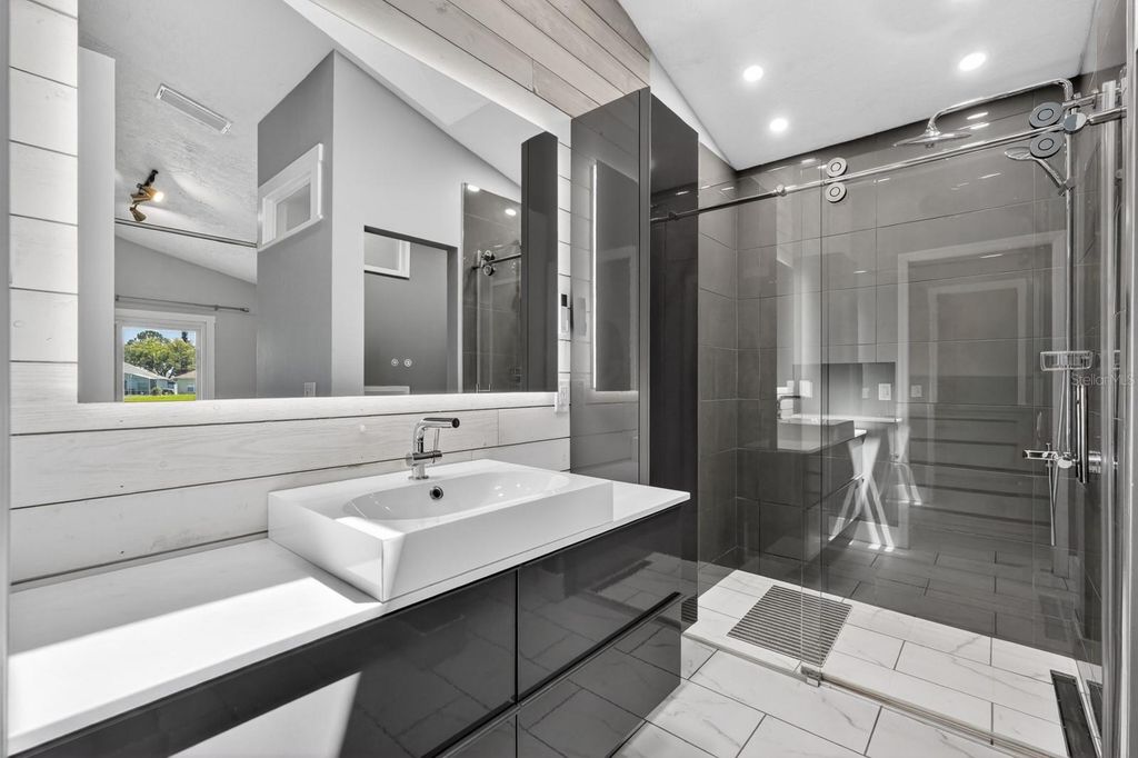 Image 16 of property listing at 3232 VAIL VIEW DRIVE, Port Orange, FL 32128