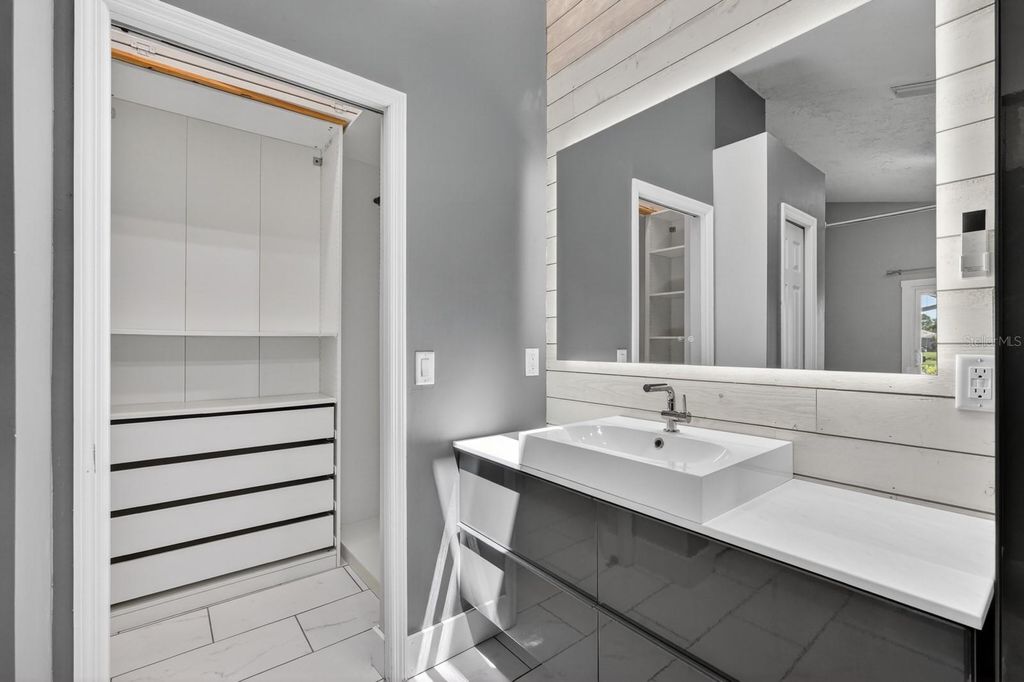 Image 17 of property listing at 3232 VAIL VIEW DRIVE, Port Orange, FL 32128