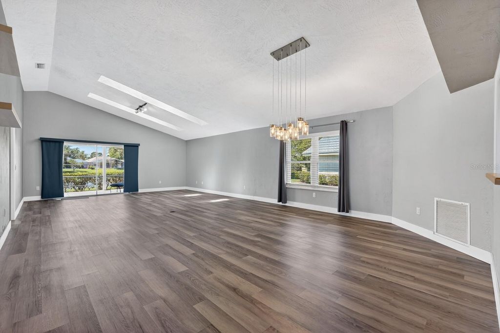 Image 6 of property listing at 3232 VAIL VIEW DRIVE, Port Orange, FL 32128