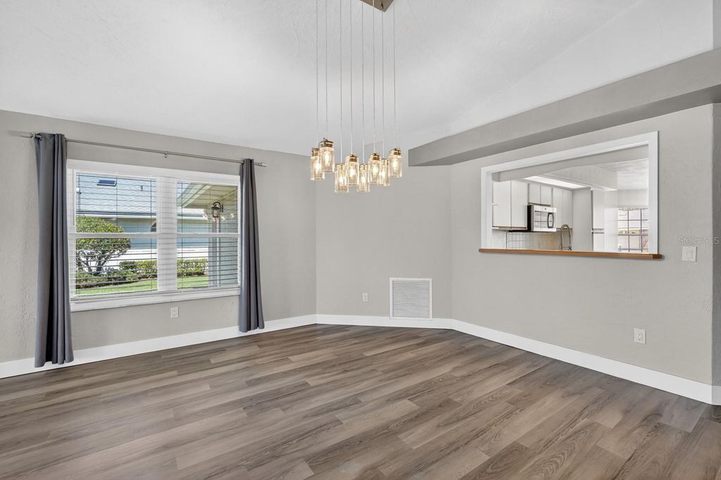 Image 8 of property listing at 3232 VAIL VIEW DRIVE, Port Orange, FL 32128