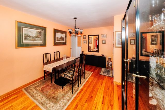 2930 137th St Apt 3A, New York City, NY 11354