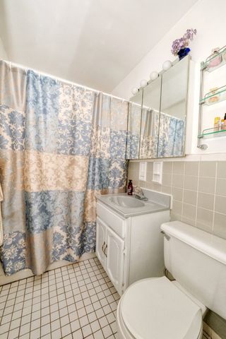 2930 137th St Apt 3A, New York City, NY 11354