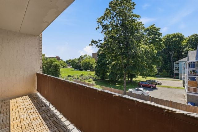 43-51 Albion St B9, Melrose, MA 02176