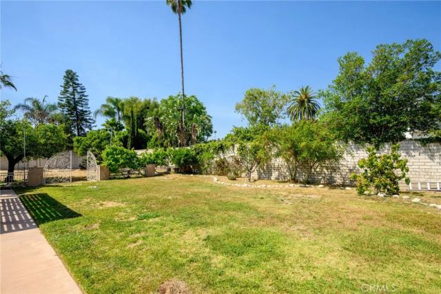 1635 Grandview Avenue, Glendale, CA 91201