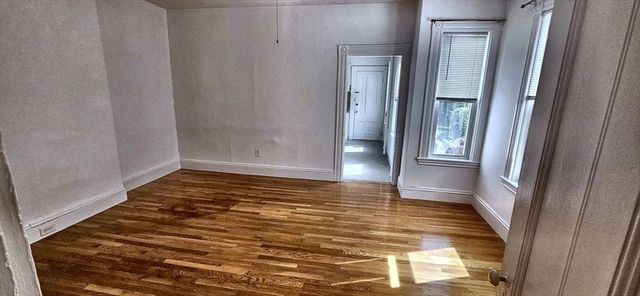 119 Chestnut 1, Waltham, MA 02453