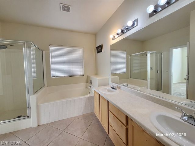 3255 Orange Sun Street, Las Vegas, NV 89135