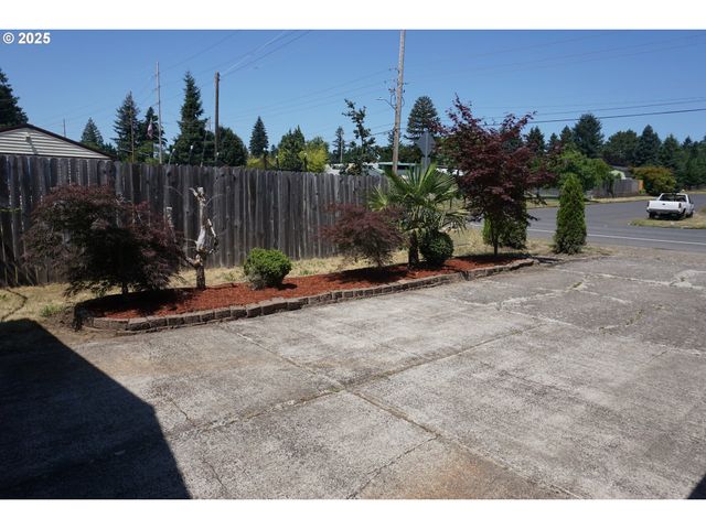 13901 Ne 39TH St, Vancouver, WA 98682