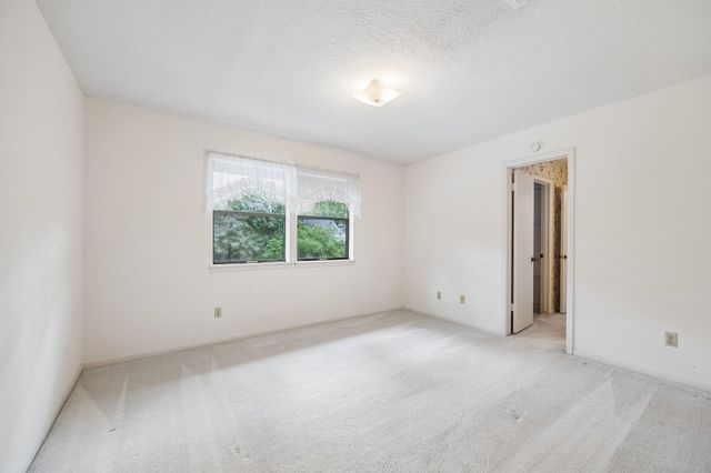 2310 Mill Lake Drive, Kingwood, TX 77339