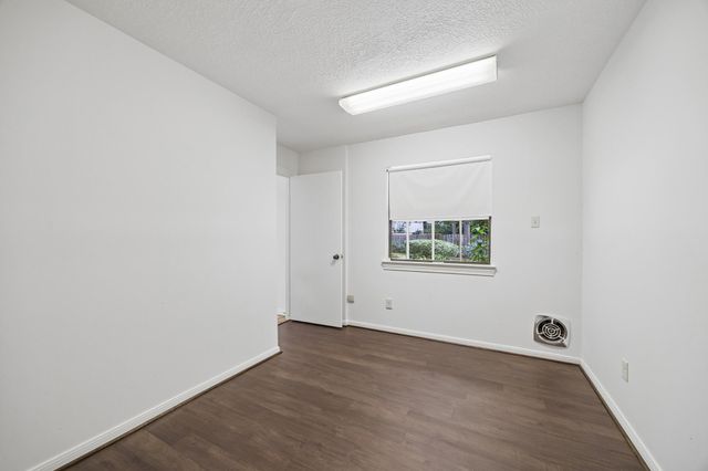 2310 Mill Lake Drive, Kingwood, TX 77339