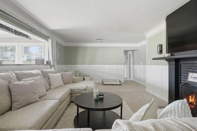 36194 Putnam Street, Clinton Twp, MI 48035