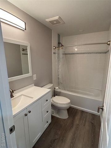 317 Palisades Court, St Charles, MO 63301