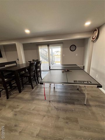 317 Palisades Court, St Charles, MO 63301