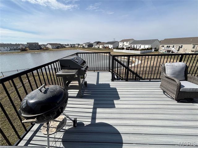 317 Palisades Court, St Charles, MO 63301