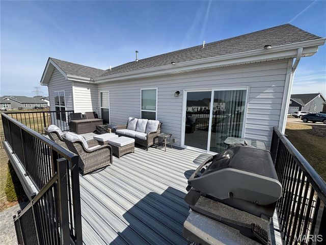 317 Palisades Court, St Charles, MO 63301